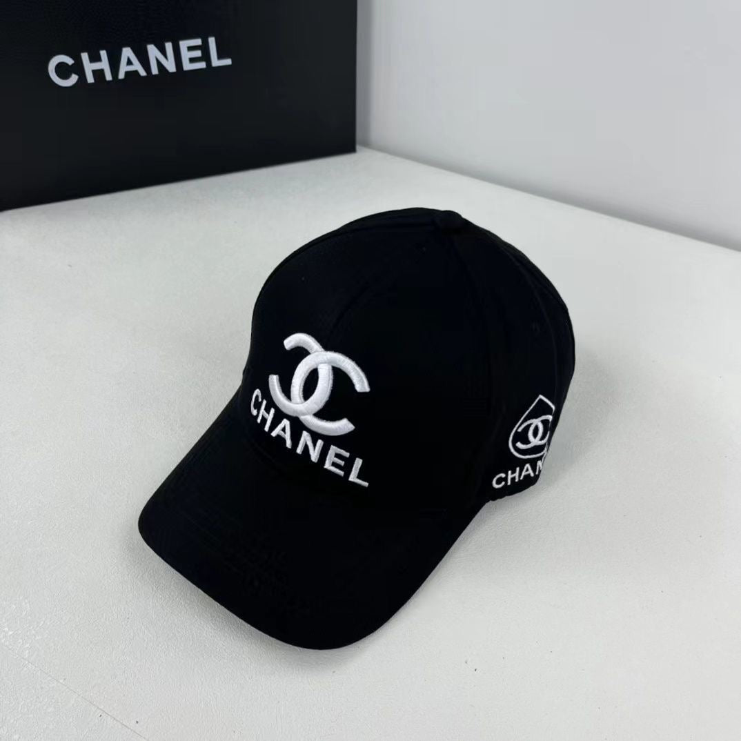 Classic luxury hat 07