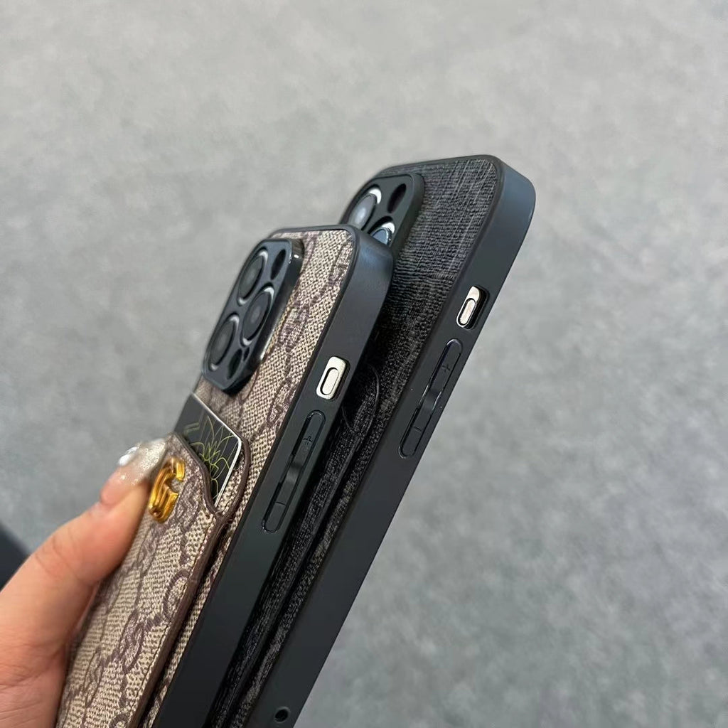 Luxury Gucci Card Holder Case iPhone 18 Series