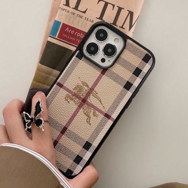 Burberry Style iPhone Case for 18 Pro Max Series
